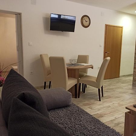 Studio Apartments Una Кореница Екстериор снимка