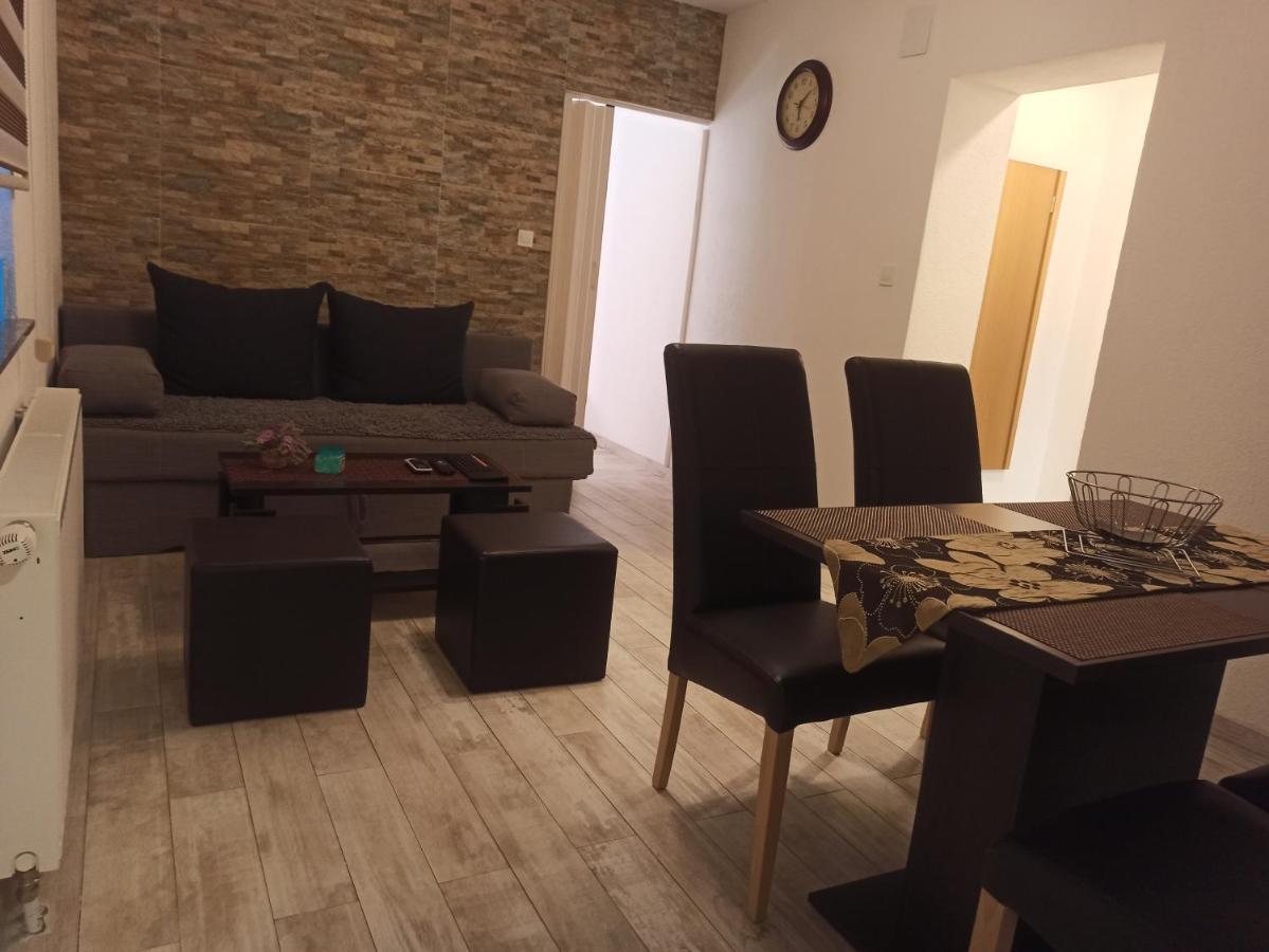 Studio Apartments Una Кореница Екстериор снимка